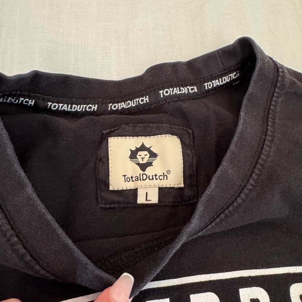 AMSTERDAM T-SHIRT - Picture 3 of 5